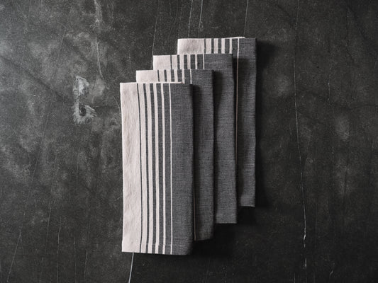 La Base – Charcoal Handwoven Placemat